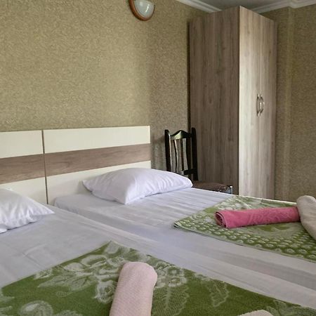 Tsivi Tba Hotel Цкалтубо Екстериор снимка