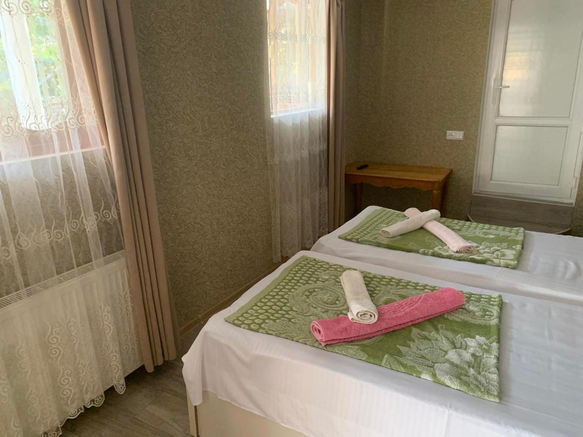 Tsivi Tba Hotel Цкалтубо Екстериор снимка